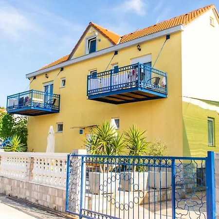 Planikovica Apartment *