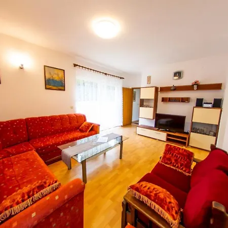 Planikovica Apartment *