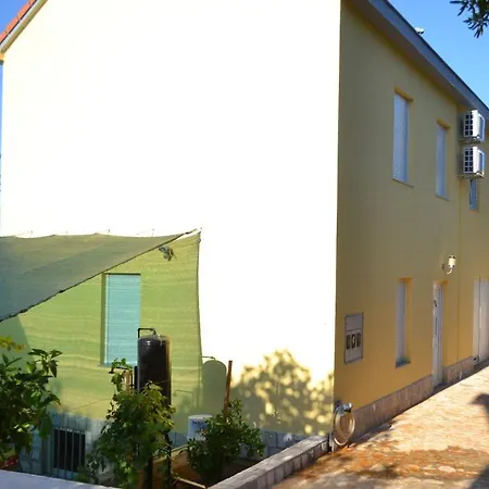 Planikovica Apartment *